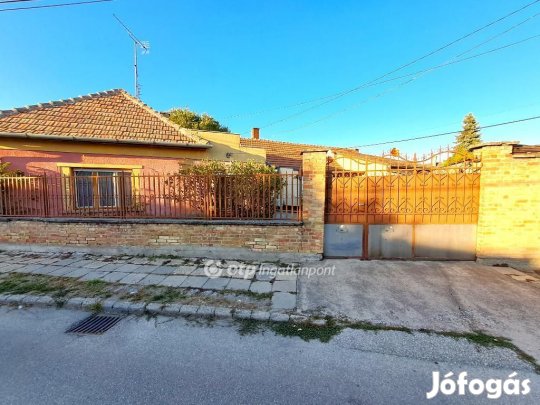 Nagykőrösi 74 nm-es ház eladó
