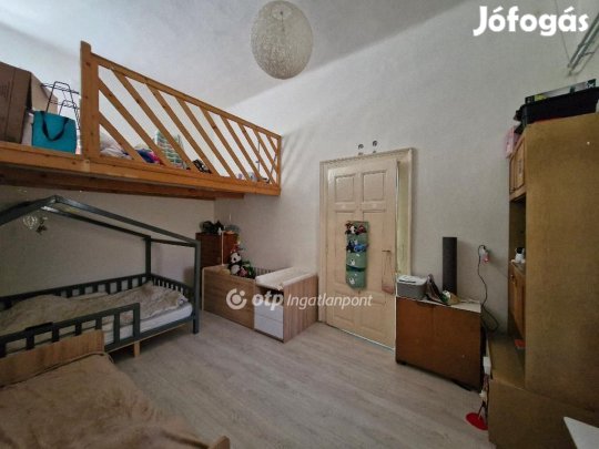 Nagykőrösi 80 nm-es lakás eladó