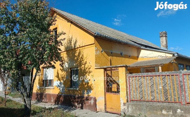 Nagykőrösi 96 nm-es ház eladó