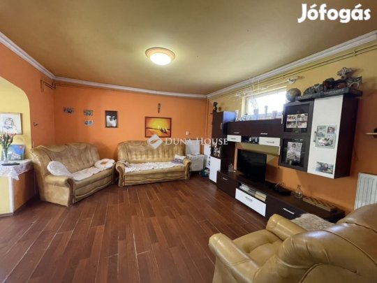 Nagykőrösi 98 nm-es ház eladó