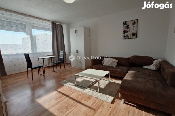Nagykőrösi kiadó 34 nm-es lakás