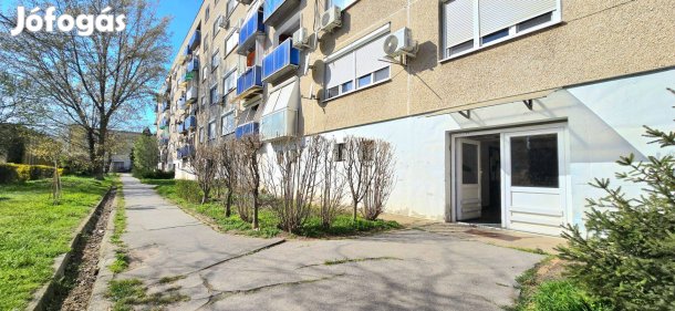 Nagykőrösön, a Bárány utcában egy 55 nm-es lakás Eladó!