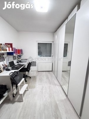 Nagykozári 150 nm-es ház eladó