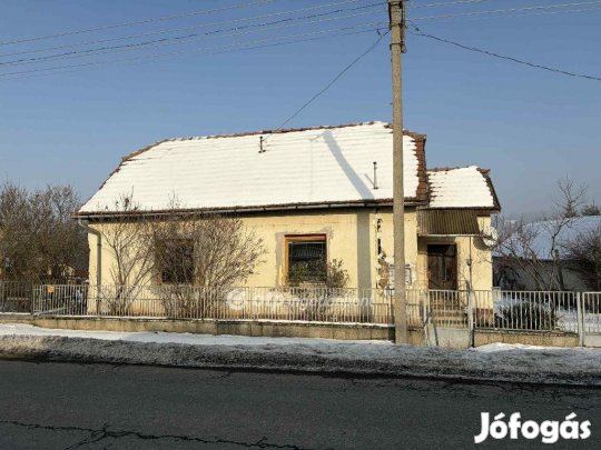 Nagylóci 80 nm-es ház eladó