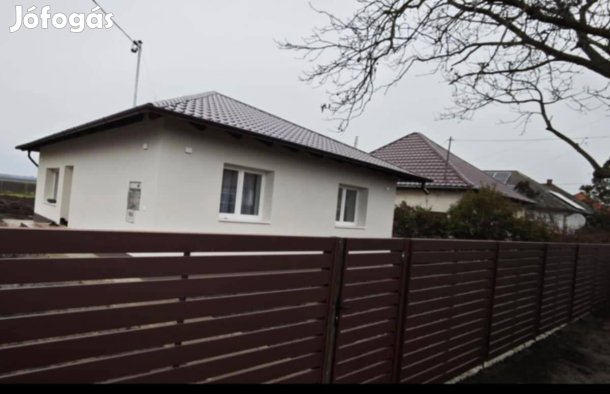 Nagymacs elado kertehaz