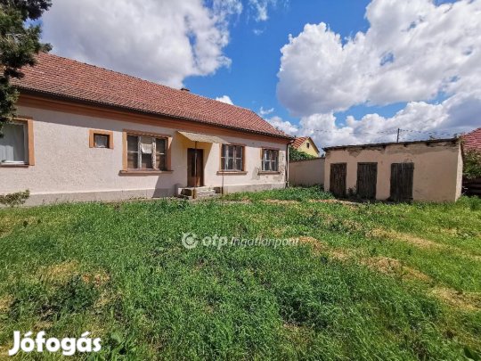 Nagymányoki eladó 142 nm-es ház