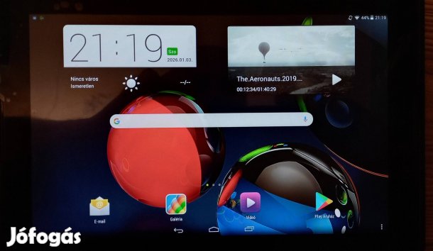 Nagyméretű Lenovo tablet szép állapotban