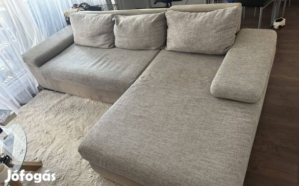 Nagyméretű, kényelmes sarokkanapé eladó XXL Lutz