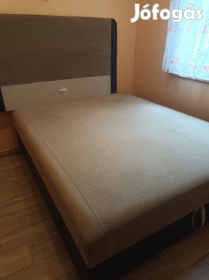 Nagyméretű ágyneműtartós franciaágy tökéletes állapotban eladó