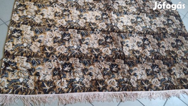 Nagyméretű bársony ágyterítő