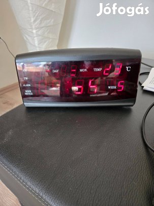 Nagyméretű digitális LED óra Hőmérővel, naptárral Debrecen