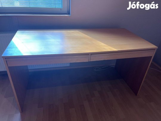 Nagyméretű íróasztal 160 x 75 x 79 cm olcsón eladó