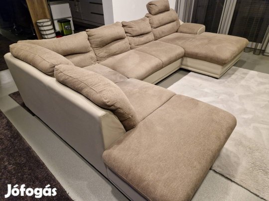 Nagyméretű kanapé