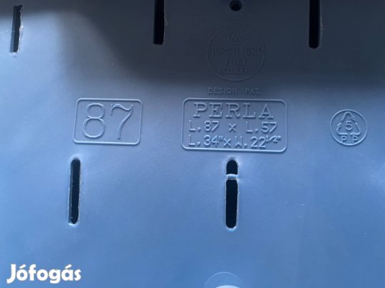 Nagyméretű olasz kutyafekhely áron alul