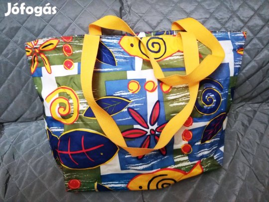Nagyméretű strandtáska, víz és homok lepereg róla,szinte új!/70