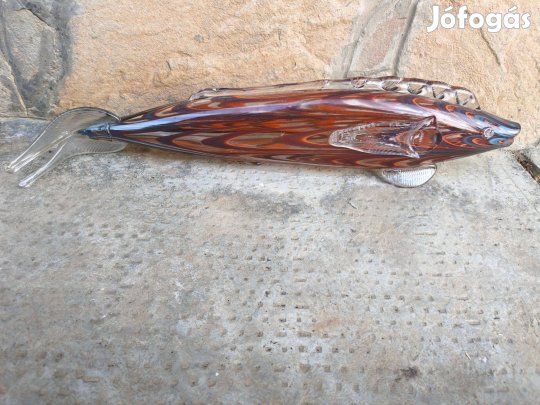 Nagyméretü színes üveg hal