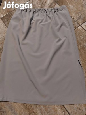 Nagyméretű szoknya