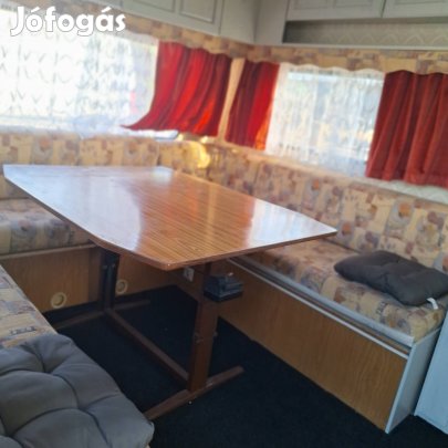 Nagyméretű tagas 7m lakókocsi telepítésre eladó!