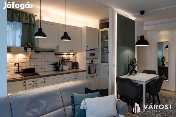 Nagyon Szép Lakás, Nagyon Jó Helyen!