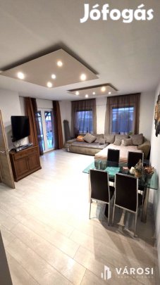 Nagyon jó áron Debrecen-Hatvan utcai kert ikerház!