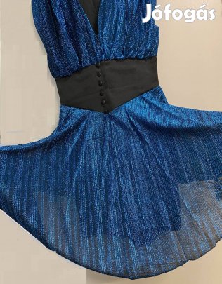 Nagyon különleges, egyedi fazonú női alkalmi ruha