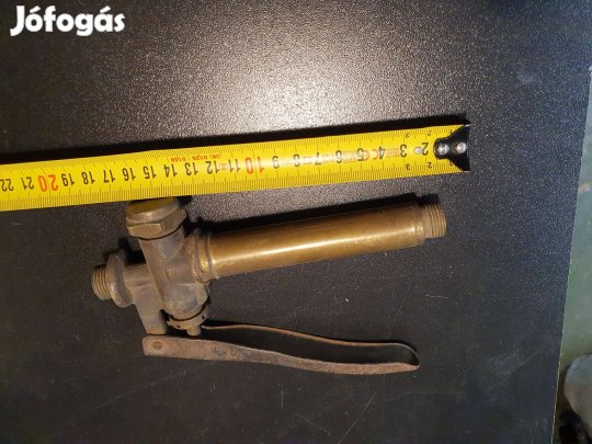 Nagyon régi működő sárgaréz permetező elzáró fogantyú