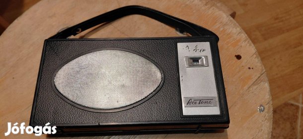 Nagyon retro kis rádió