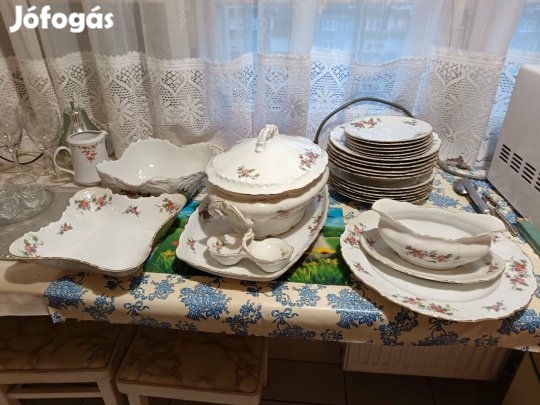 Nagyon szép, új étkező és tálalógarnitúra