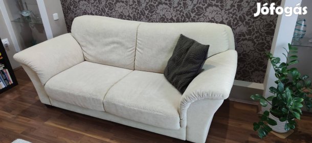 Nagyon szép kanapé, jó állapotban eladó !