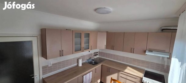 Nagyon szép kis lakás kiadó Nyíregyházán a Dohány utcán