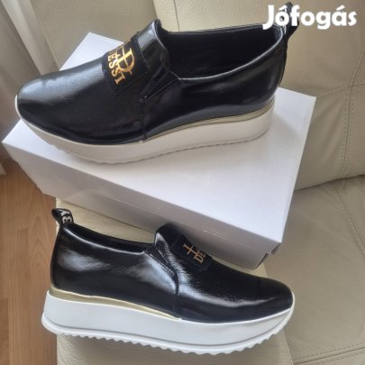 Nagyon szép új LD Dessi Lux női bőrcipő eladó.