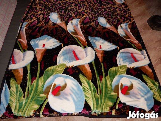 Nagyon szép virágmintás pléd eladó