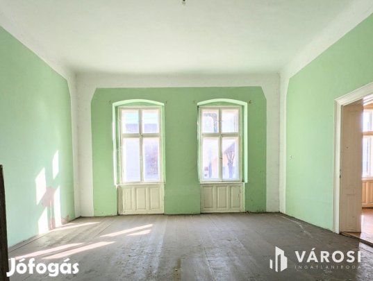 Nagypolgári Nagy ház Nagy telken!