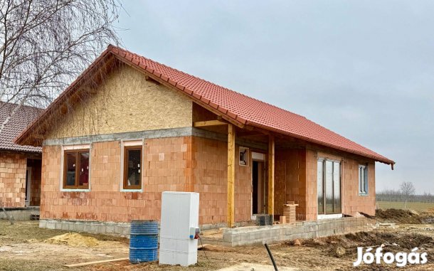 Nagysimonyiban új építésű lakóház 2026-os átadással eladó
