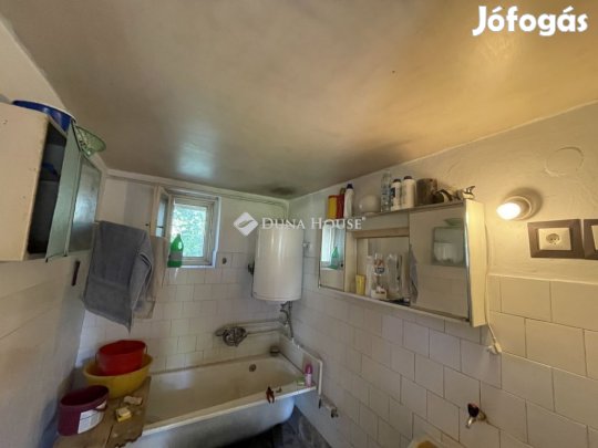 Nagysimonyii eladó 70 nm-es ház