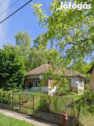 Nagyszokoly családi ház eladó.