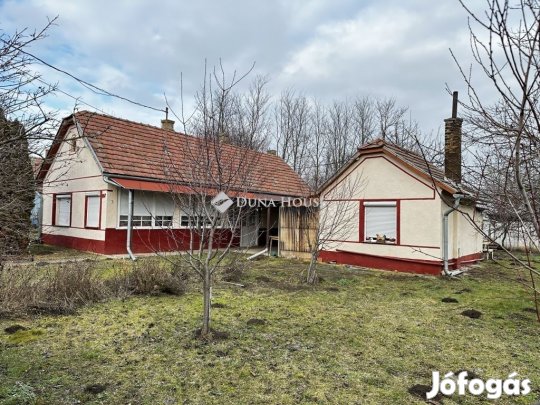 Nagyszokolyi eladó 60 nm-es ház