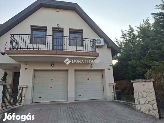 Nagytarcsai 193 nm-es ház eladó