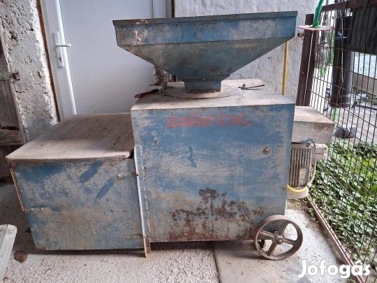 Nagyteljesíményü Daráló