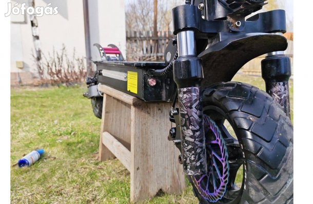 Nagyteljesítményü elektromos roller(1000w)