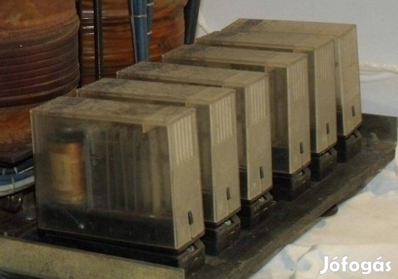 Nagyteljesítményű segéd relé, jelfogó: Relog `