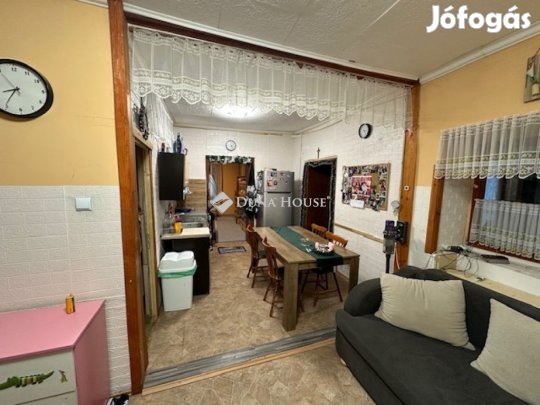 Nagyvenyimi eladó 74 nm-es ház