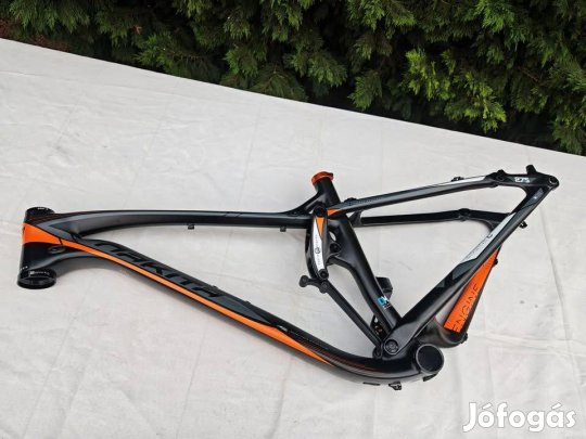 Nakita Engine karbon összteleszkópos váz