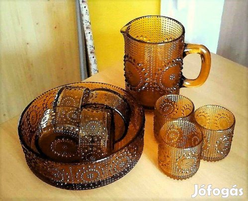 Nanny Still finn üvegművész alkotta Grapponia üvegedények 1968-ból