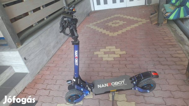 Nanrobot D4+ 3.0 2000W-os elektromos roller eladó