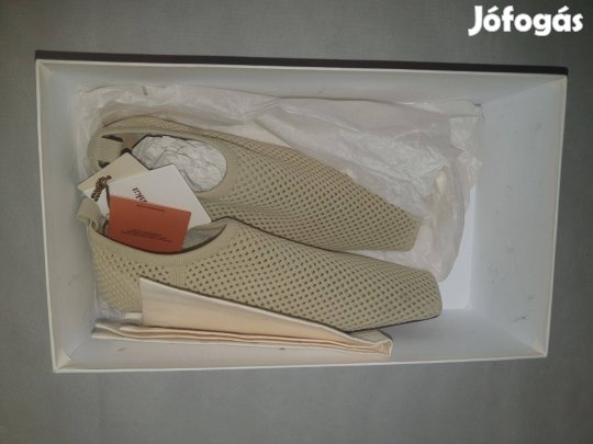 Nanushka lapos cipő US10 UK7 EU40 Áttört mintás