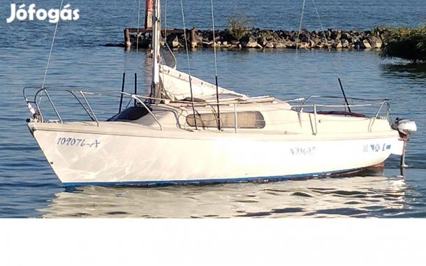 Napelemes Vitorlás 4 alvóhellyel