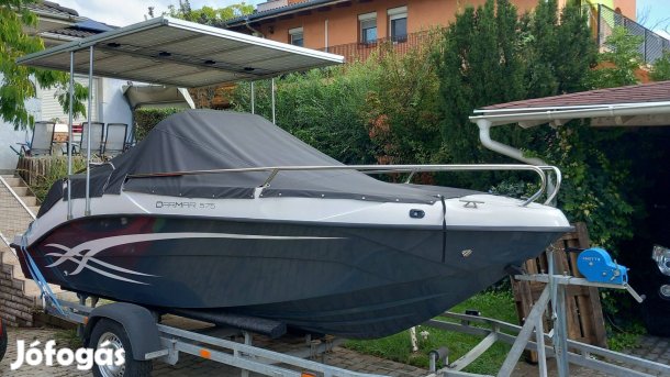 Napelemes elektromos hajó