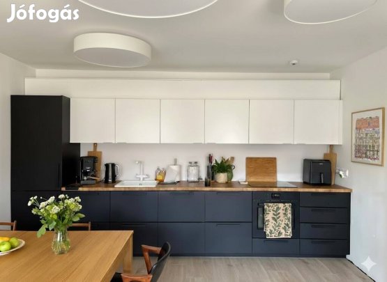 Napfényes, Prémium Lakás Terézvárosban + Parkolás + Tároló