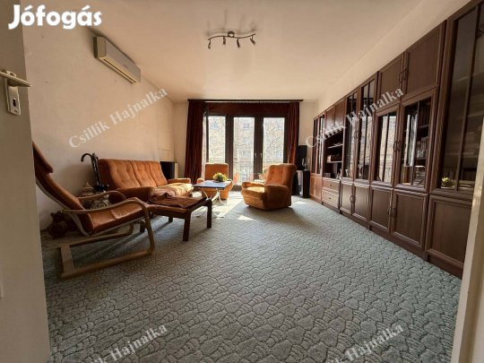 Napfényes, loggiás lakás eladó Szolnok belvárosában- családoknak